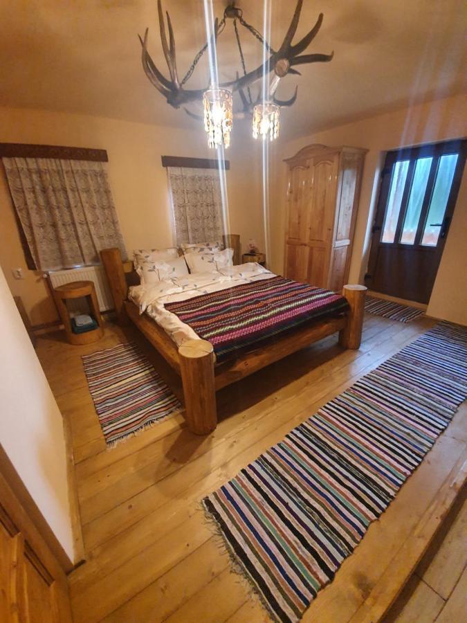 Casa Traditionala Bilbor Exteriör bild